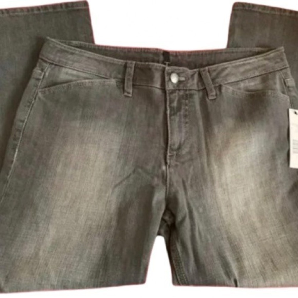 Tahari Women's Crop Jeans Sz 8‎ NWT